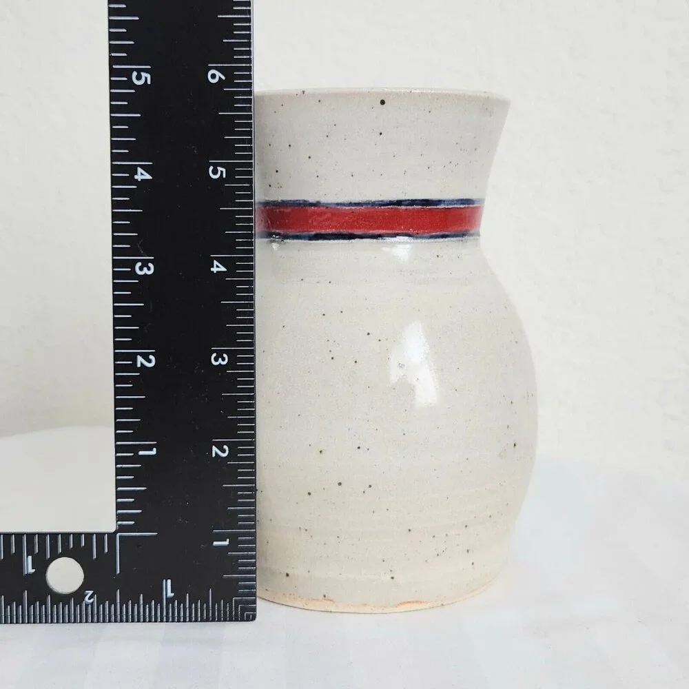 Vtg Studio Art Pottery Vase Hand Thrown Stoneware Artist Signed Gray 5.75” Heavy